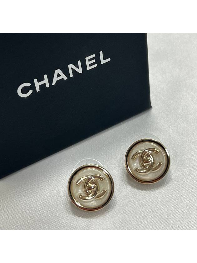 CC logo turn lock round earrings gold ABA005 - CHANEL - BALAAN 2