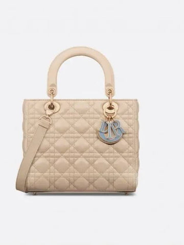 Lady Medium Bag M0565ONKF M920 - DIOR - BALAAN 1