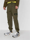 Men's Wappen Patch Pocket Cargo Straight Pants Khaki - STONE ISLAND - BALAAN 3