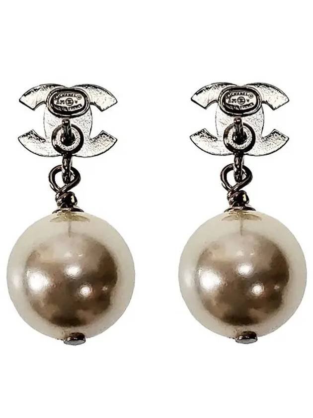 Metal Glass Strass Pearly White Earrings Silver - CHANEL - BALAAN 3