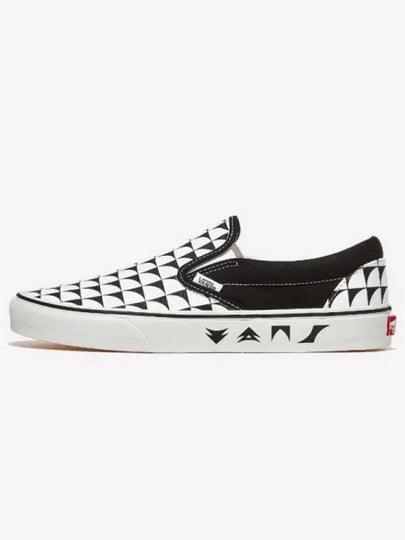 Checkerboard Classic Slip-On White Black - VANS - BALAAN 2