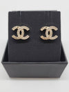 CC logo half cubic quilted gold earrings ABB974 - CHANEL - BALAAN 2