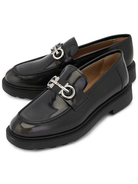 Gancini Ornament Leather Loafer Sparrow - SALVATORE FERRAGAMO - BALAAN 2