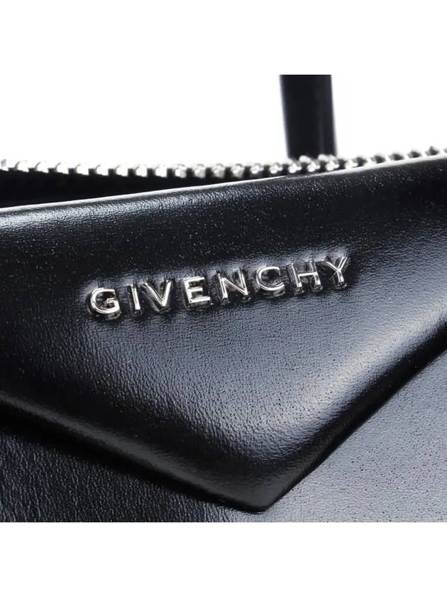 Antigona Calfskin Glossy Small Tote Bag Black - GIVENCHY - BALAAN 6