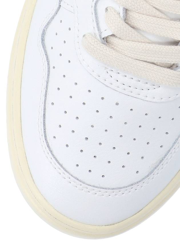 Medalist Leather Low Top Sneakers White - AUTRY - BALAAN 6