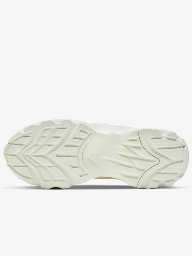 Women's TC 7900 Low Top Sneakers Summit White - NIKE - BALAAN 3