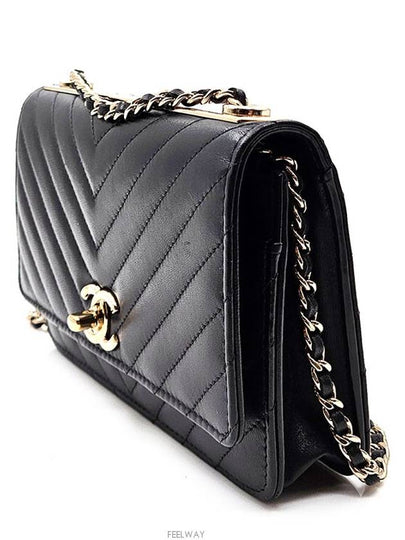 Lambskin chevron trendy cc woc - CHANEL - BALAAN 2