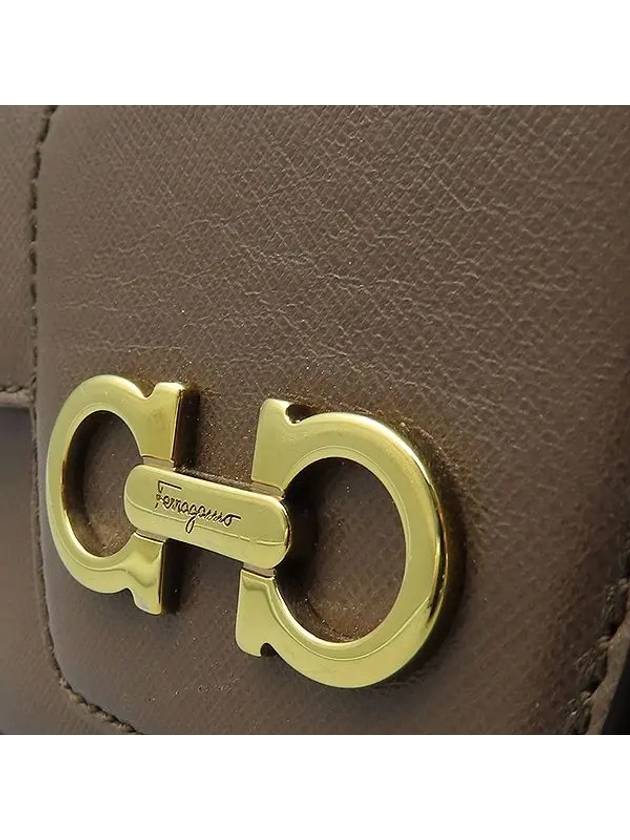 Ferragamo 21 E080 brown color leather Gancini gold logo cross bag - SALVATORE FERRAGAMO - BALAAN 4