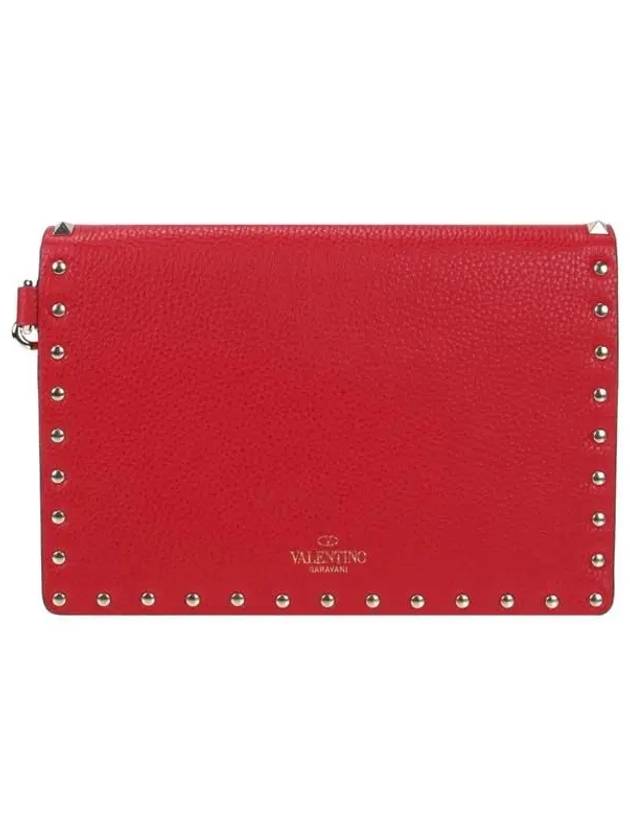 Rockstud Envelope Clutch Bag Red - VALENTINO - BALAAN.