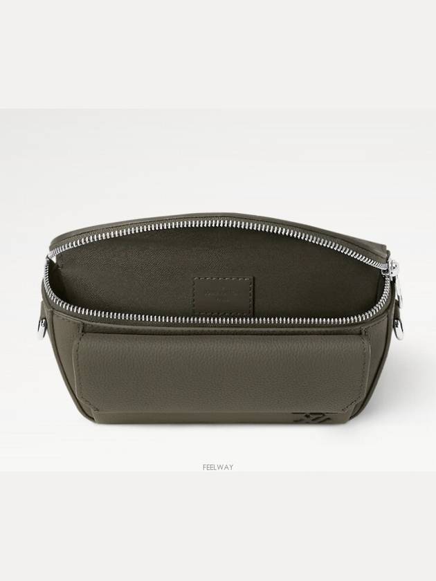 Pilot Wearable Long Wallet Khaki - LOUIS VUITTON - BALAAN 4