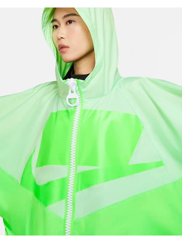 01CT0871376Women’sNSW Wind Runner Oversized JacketGreen Neon - NIKE - BALAAN 10