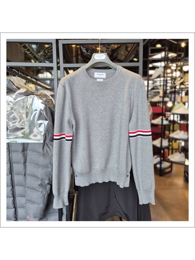 Men's Milan Stitch Armband Crew Neck Knit Top Light Grey - THOM BROWNE - BALAAN 2