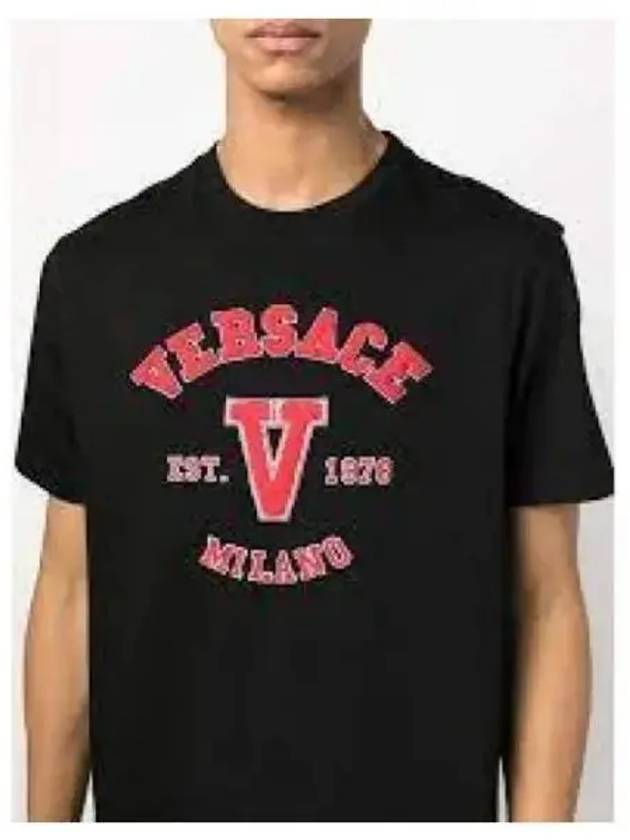 Men's Varsity Logo Short Sleeve T-Shirt Black - VERSACE - BALAAN 2