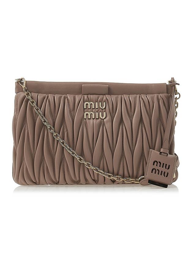 Matelasse Leather Chain Clutch Bag Cameo - MIU MIU - BALAAN 1