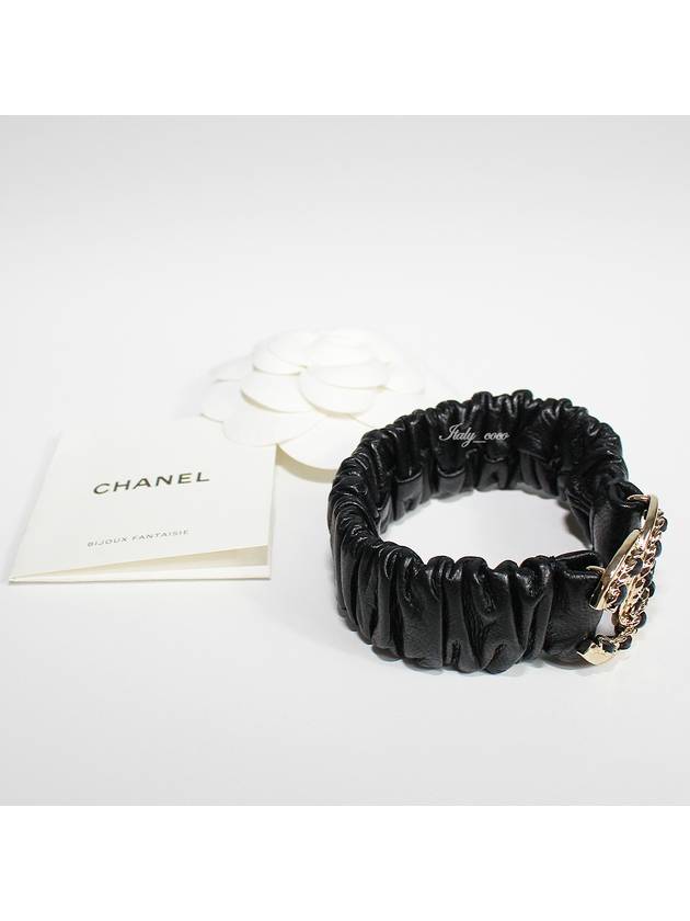 CC logo leather hair scrunchie bracelet gold AB7848 - CHANEL - BALAAN 4