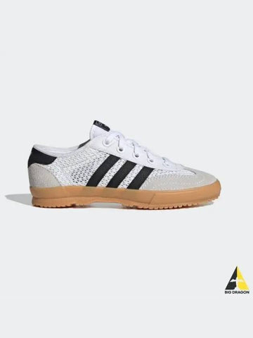 Tish Tennis Women s FTWWHTCBLACKGUM1 - ADIDAS - BALAAN 1