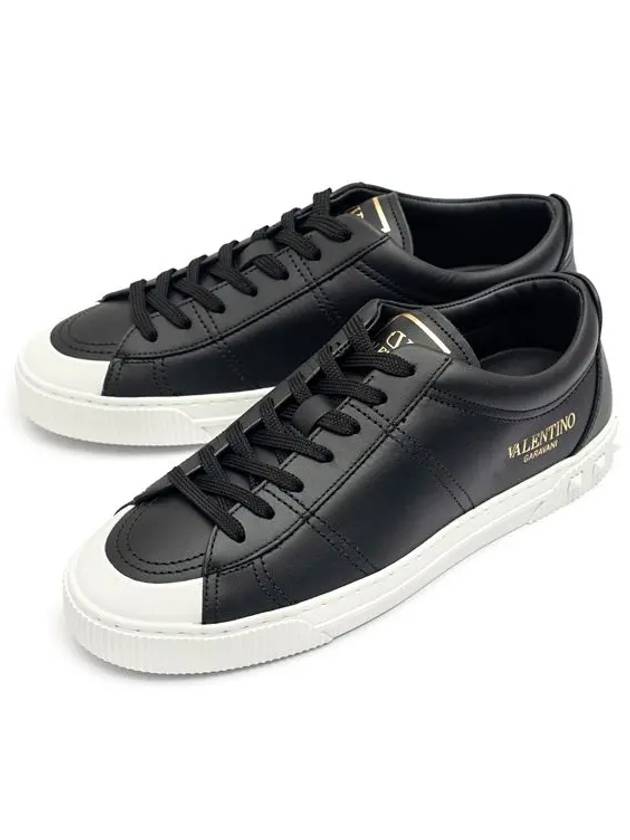 City Planet Studded Low-Top Sneakers Black - VALENTINO - BALAAN 3