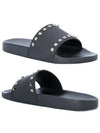 Men's Rockstud Rubber Slippers Black - VALENTINO - BALAAN.