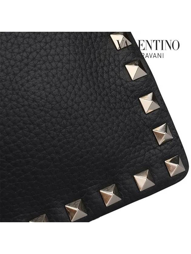 Rockstud Stampa Alce Clutch Bag Black - VALENTINO - BALAAN 9