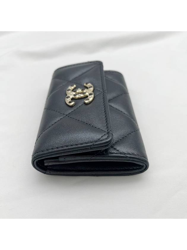 pearly lambskin resin gold flap card wallet black - CHANEL - BALAAN 6