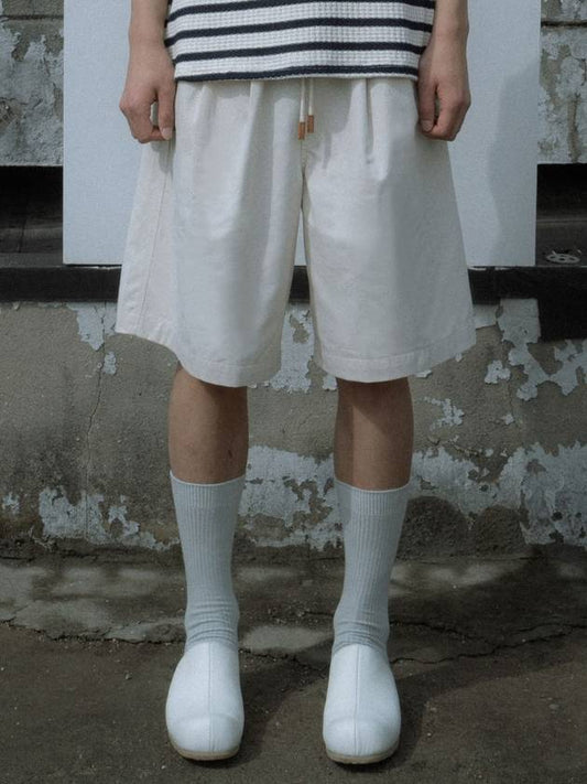 Two-Tuck Wide Bermuda Pants Ivory MTR1217 - IFELSE - BALAAN 2