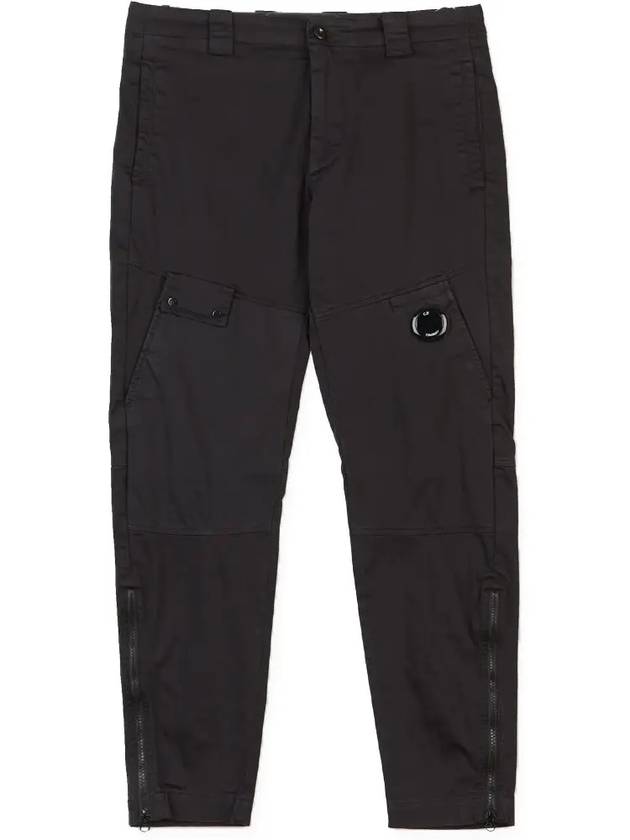 Men's Stretch Satin Lens Wappen Cargo Straight Pants Black - CP COMPANY - BALAAN.