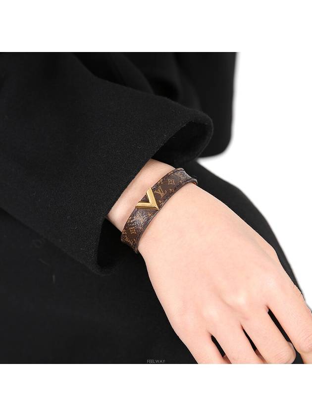 Monogram M6042E Essential V Bracelet - LOUIS VUITTON - BALAAN 8