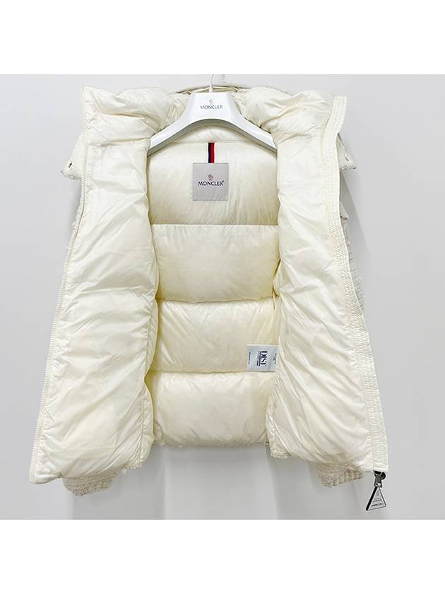 Women s FOURMINES Tweed Logo Patch Short Down Padded Jacket White Ivory 1A00160 5980U M11 - MONCLER - BALAAN 10