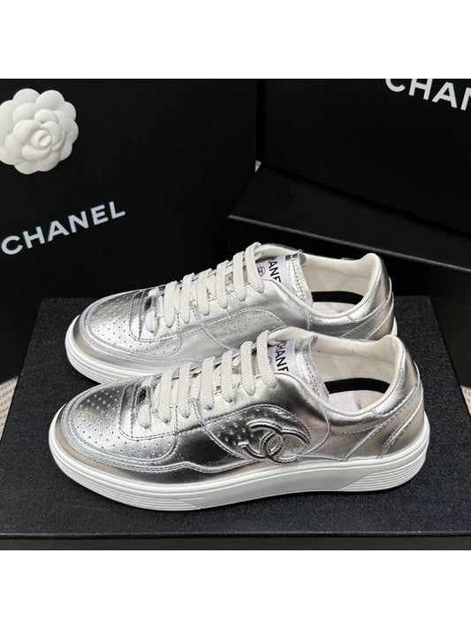 Women's Sneakers Silver Force CC Logo - CHANEL - BALAAN 2