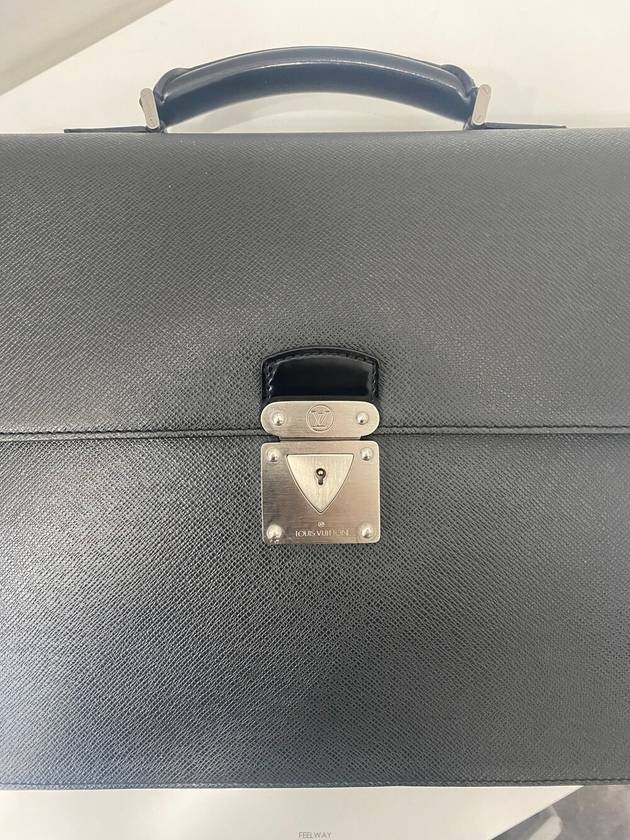 Tyga Robusto 2 Compartment Briefcase - LOUIS VUITTON - BALAAN 7