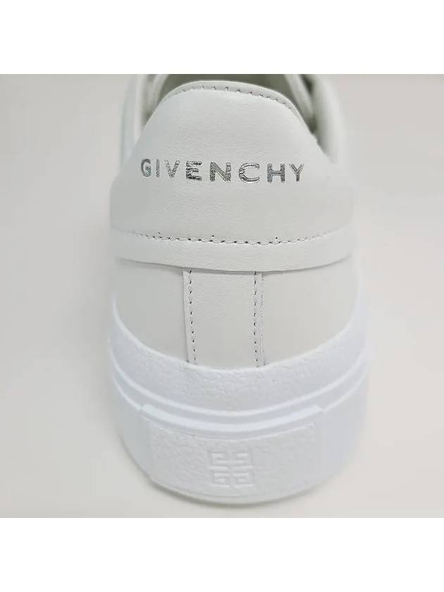 Embossed Logo Low Top Sneakers White - GIVENCHY - BALAAN 6