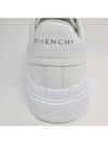logo embossed low-top sneakers white - GIVENCHY - BALAAN.