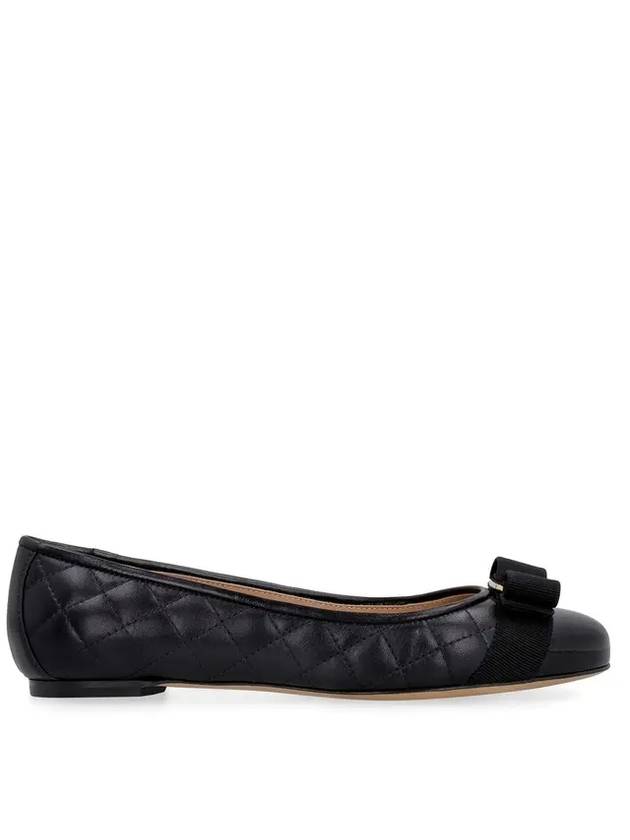 Varina Quilting Leather Ballet Flat Black - SALVATORE FERRAGAMO - BALAAN 1