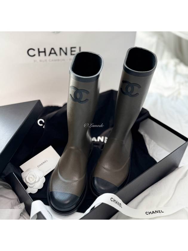 CC Logo Bicolor Rain Boots Brown Black - CHANEL - BALAAN 6