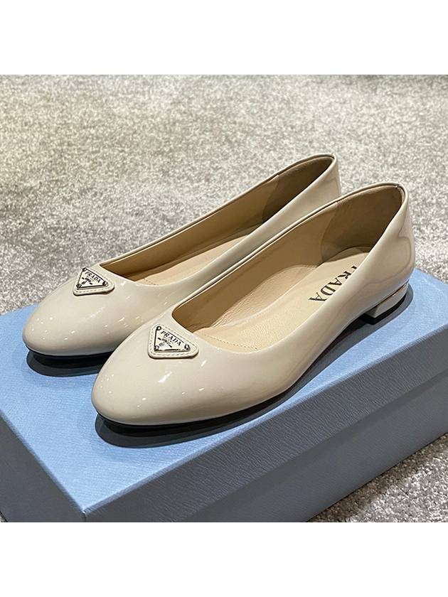 Patent Leather Ballerina Flats Ivory - PRADA - BALAAN 4