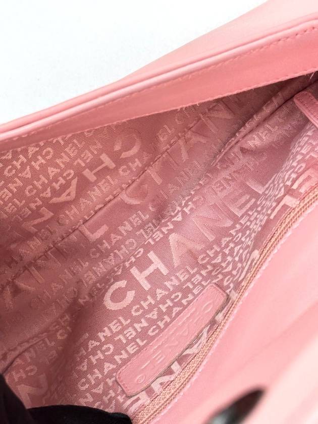 9th Division Pink Chocolate Bar Shoulder Bag 3VCHB17369 - CHANEL - BALAAN 6