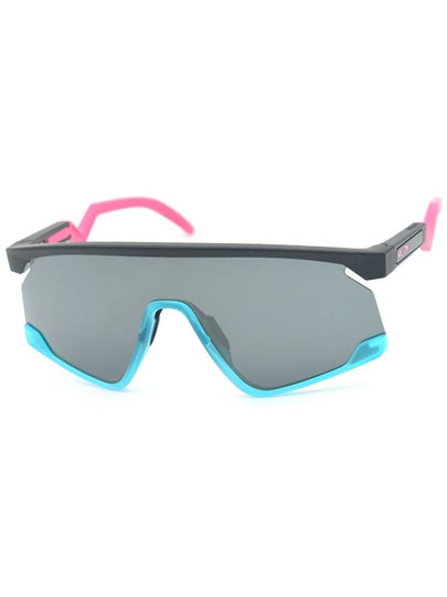 Eyewear BXTR Sunglasses Black - OAKLEY - BALAAN 2