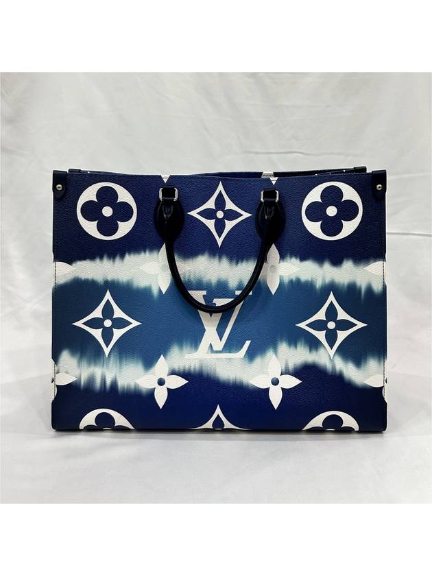 GM LV Women s Japanese Watercolor On the Go Tote Bag - LOUIS VUITTON - BALAAN 6