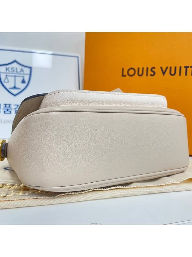 Lock Me Tender Cross Bag - LOUIS VUITTON - BALAAN 5