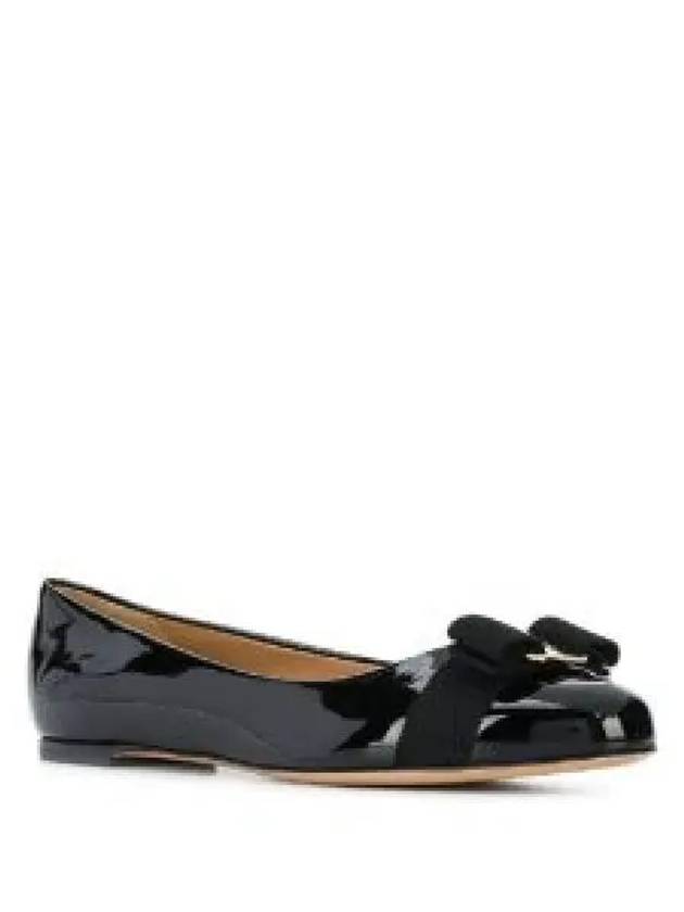 Women’s Varina Bellet Flats Black - SALVATORE FERRAGAMO - BALAAN 2