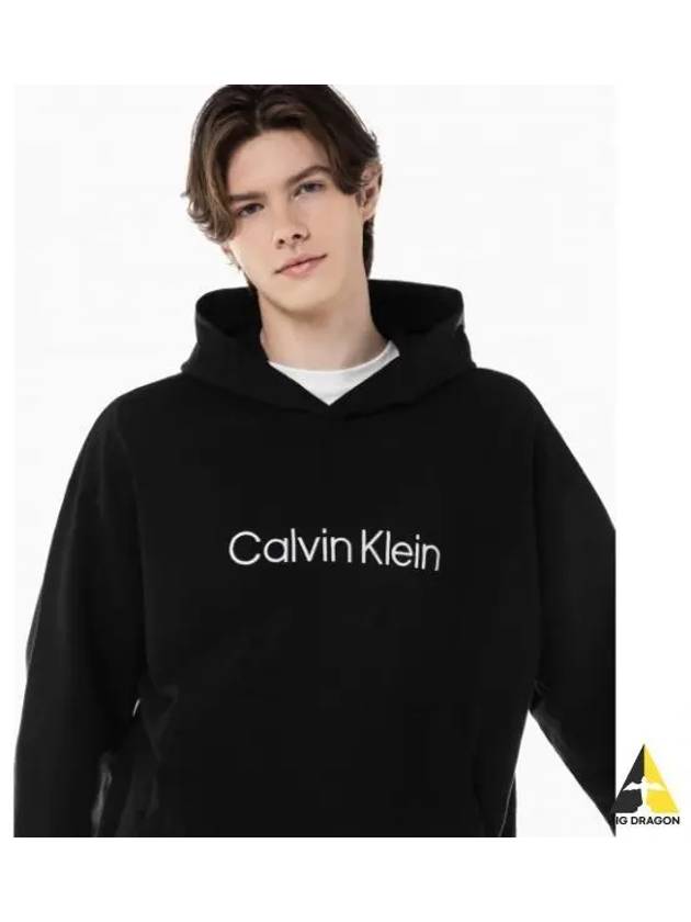 JEANS Men s Black Relaxed Fit Standard Logo Hoodie 40HM231 BAE - CALVIN KLEIN - BALAAN 1