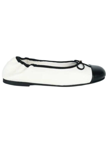 Lambskin Flats White - CHANEL - BALAAN 1