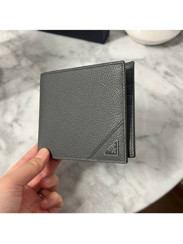 Vitello Triangle Logo Half Wallet Grey - PRADA - BALAAN 4