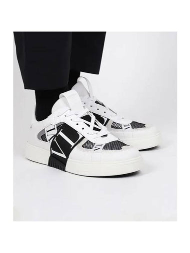 4Y0S0C58 SWF Q1X 4Y2S0C58 VL7N lowtop sneakers - VALENTINO - BALAAN 1