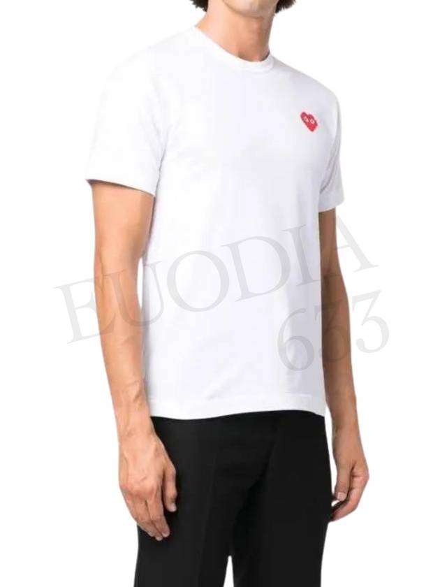 SS24 Play Comme des Gar ons Invaders Men s T Shirt White P1T322 - COMME DES GARCONS PLAY - BALAAN 2