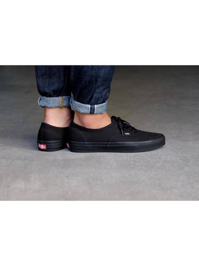 Core Classic Authentic Low Top Sneakers Black - VANS - BALAAN 2