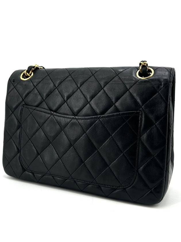 Classic Lambskin Flap Shoulder Bag - CHANEL - BALAAN 5