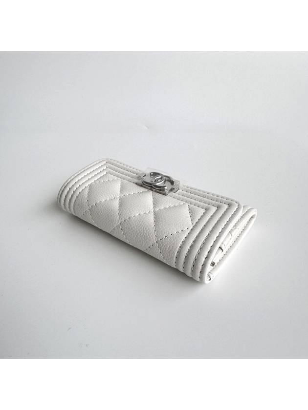 Boy Snap Card Wallet White Silver A80603 - CHANEL - BALAAN 7