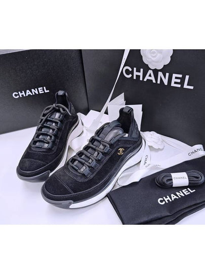 Logo Mixed Fibers Suede Low Top Sneakers Black - CHANEL - BALAAN 2