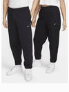 Solo Swoosh Fleece Track Pants Black - NIKE - BALAAN 2